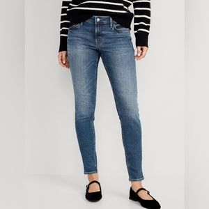 Old Navy Rockstar Super Skinny Midrise jeans